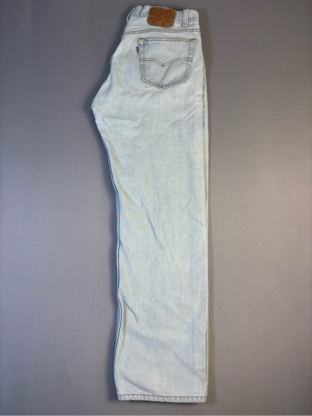 Stunning Vintage Levi’s Denim 501’s. 1992. Size 32. Perfectly broken in. - Picture 8 of 11